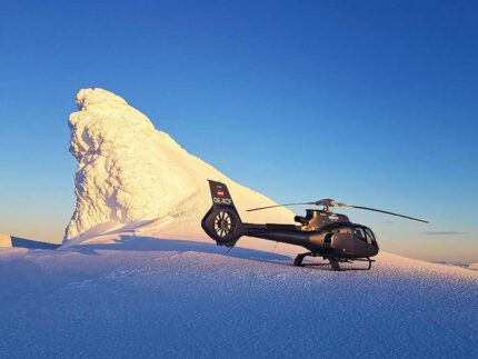 Helicopter tours to glacier, volcanoes, highlands and black sand beaches